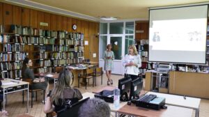 Обучение по медийна грамотност с Миролюба Бенатова – снимка 1 Обучение по медийна грамотност с Миролюба Бенатова – снимка 1
