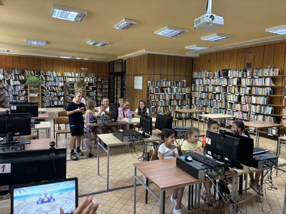 Лято в библиотеката | Клуб "Млад Краевед" |Тракийското светилище „Глухите камъни” – снимка 8