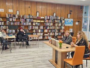 Среща с автограф с авторката на исторически трилъри Гергана Лаптева – снимка 4