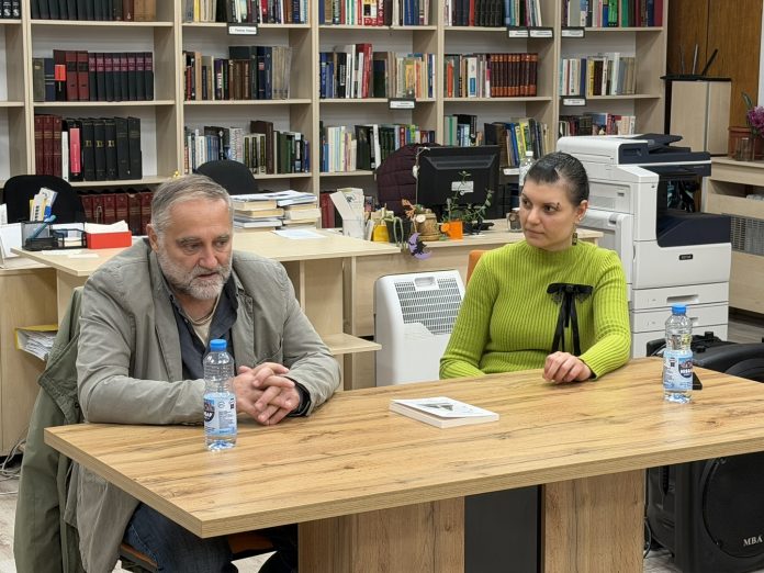 Среща разговор с Александър Секулов и представяне на книгата му "Възхвала на провинцията"