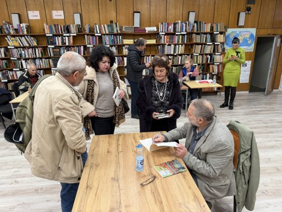 Среща разговор с Александър Секулов и представяне на книгата му "Възхвала на провинцията" – снимка 18