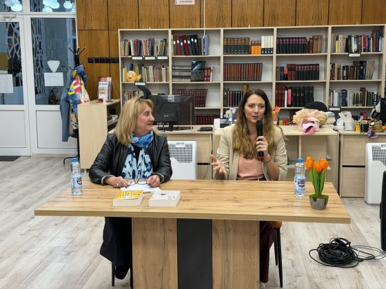 РБ"Христо Смирненски" и Костадина Костова представиха романа ѝ "Трифена" – снимка 5