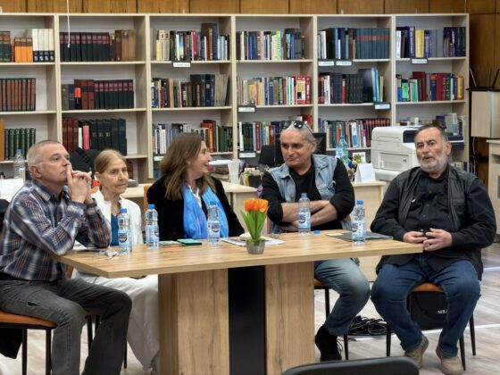 Среща-разговор на дебютантите с журито на Националния конкурс "Южна пролет" 2026 – снимка 1