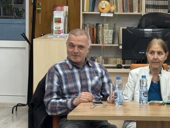 Среща-разговор на дебютантите с журито на Националния конкурс "Южна пролет" 2026 – снимка 5