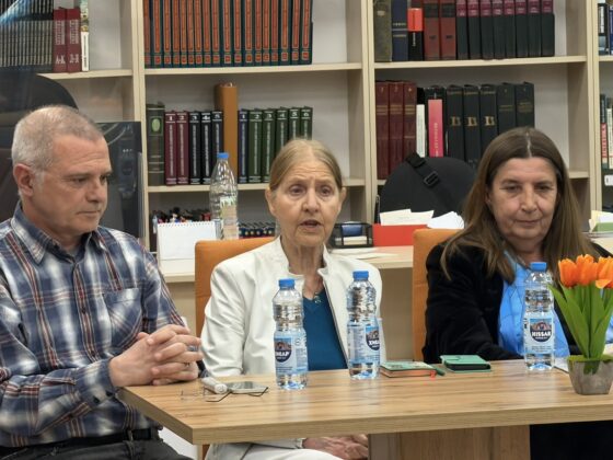 Среща-разговор на дебютантите с журито на Националния конкурс "Южна пролет" 2026 – снимка 6